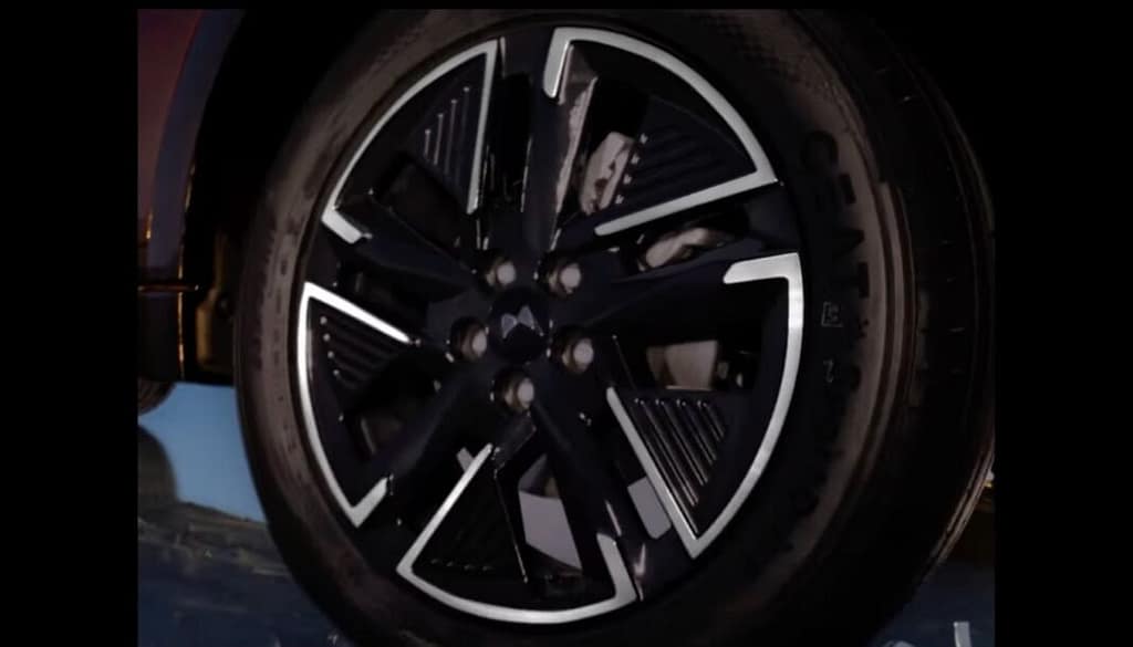 New Mahindra XUV 7XO: Top 5 Smart & Powerful Changes for 2026New Mahindra XUV 7XO: Top 5 Smart & Powerful Changes for 2026