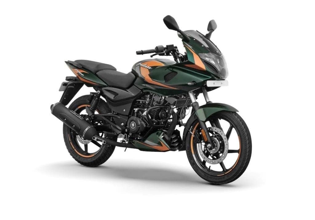 2026 Bajaj Pulsar 220F Is Back in Action – Launched at Rs. 1.28 Lakh in India