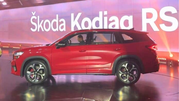 Everything About the Skoda Kodiaq RS 4x4: Powerful Engine, Premium Features & Colours