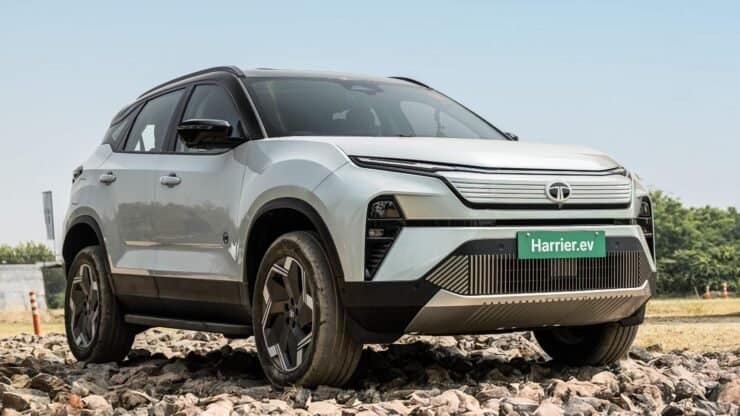 Massive EV Boom: Electric Car Sales Jump Almost 80% in 2025, Tata Motors Stays on Top
